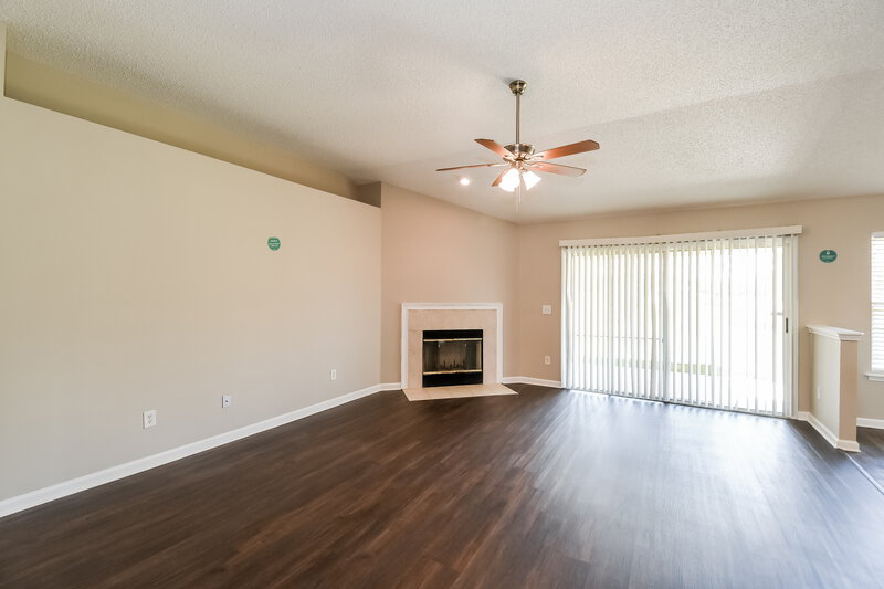 2,090/Mo, 11661 Rainbow Springs Ct Jacksonville, FL 32219 Living Room View