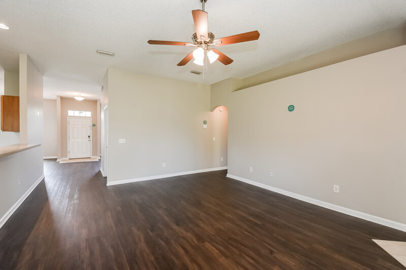 2,090/Mo, 11661 Rainbow Springs Ct Jacksonville, FL 32219 Living Room View 2