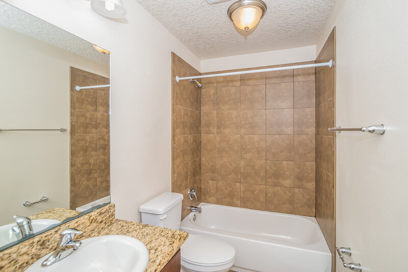 2,080/Mo, 451 Forest Meadow Ln Orange Park, FL 32065 Bathroom View