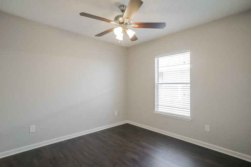 1,930/Mo, 2398 Creekfront Dr Green Cove Springs, FL 32043 Bedroom View