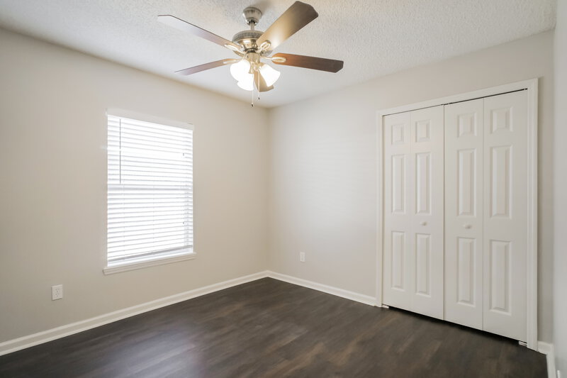 1,930/Mo, 2398 Creekfront Dr Green Cove Springs, FL 32043 Bedroom View 2