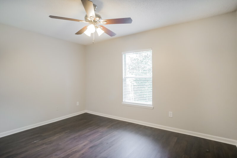 1,930/Mo, 2398 Creekfront Dr Green Cove Springs, FL 32043 Bedroom View 3