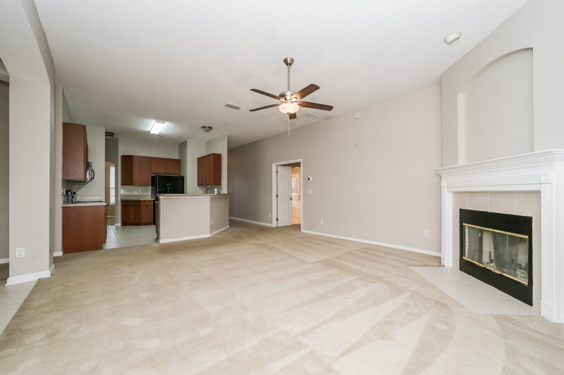 2,030/Mo, 11119 Cherokee Cove Dr Jacksonville, FL 32221 Living Room View 2