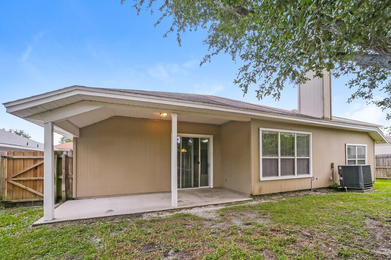 2,030/Mo, 11119 Cherokee Cove Dr Jacksonville, FL 32221 Rear View