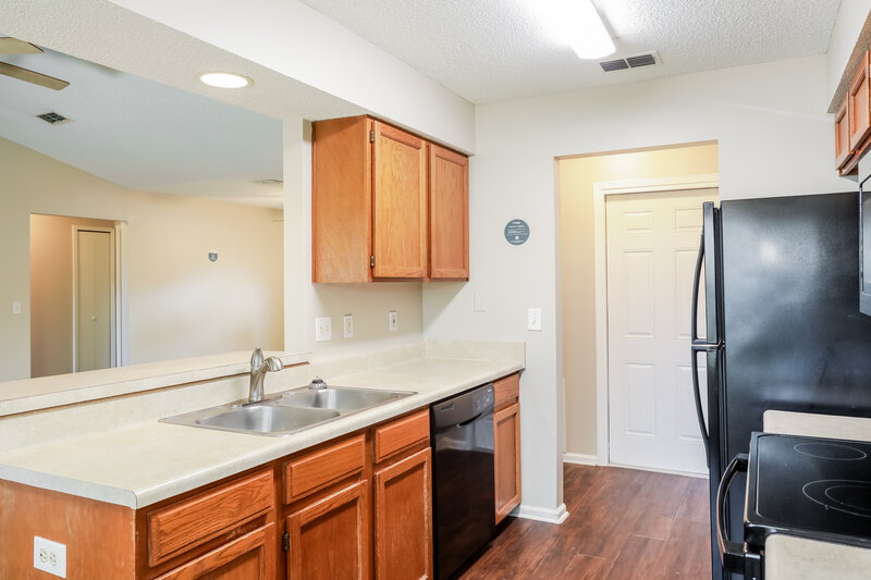 2,380/Mo, 3239 Puffin Way Orange Park, FL 32065 Kitchen View 2