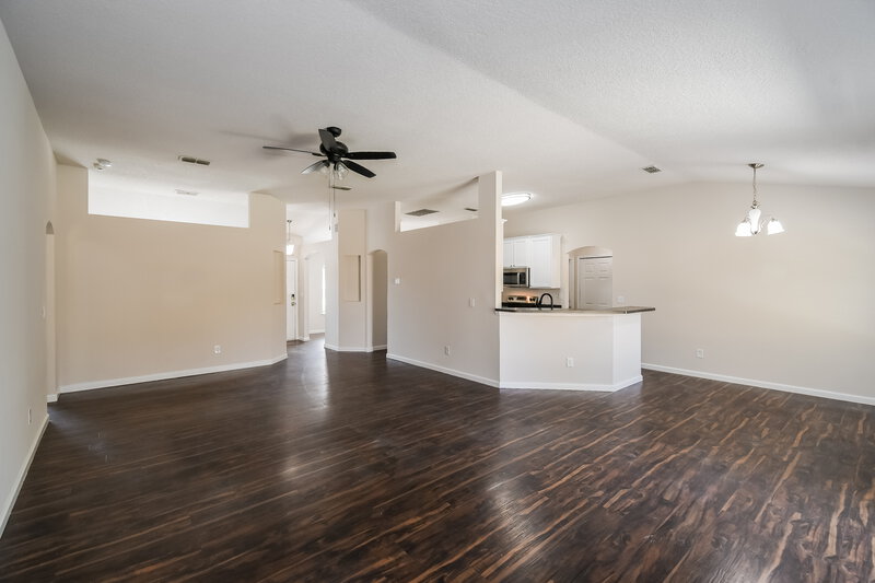 2,220/Mo, 2828 Ravine Hill Dr Middleburg, FL 32068 Living Room View 2