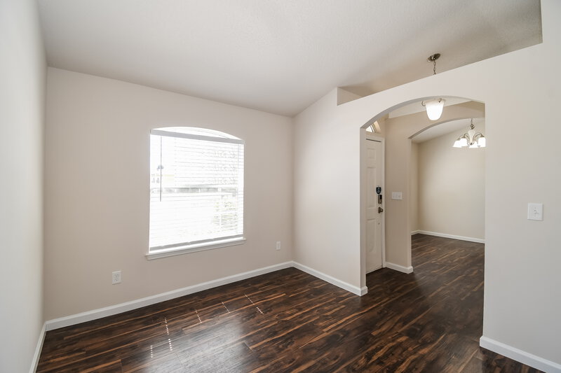 2,220/Mo, 2828 Ravine Hill Dr Middleburg, FL 32068 Sitting Room View