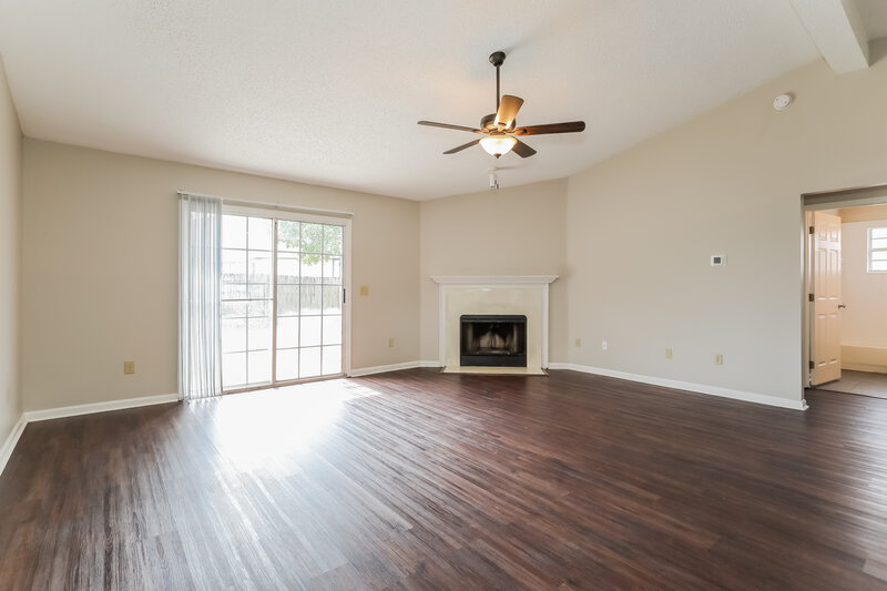 1,790/Mo, 3015 Golden Pond Blvd Orange Park, FL 32073 Living Room View