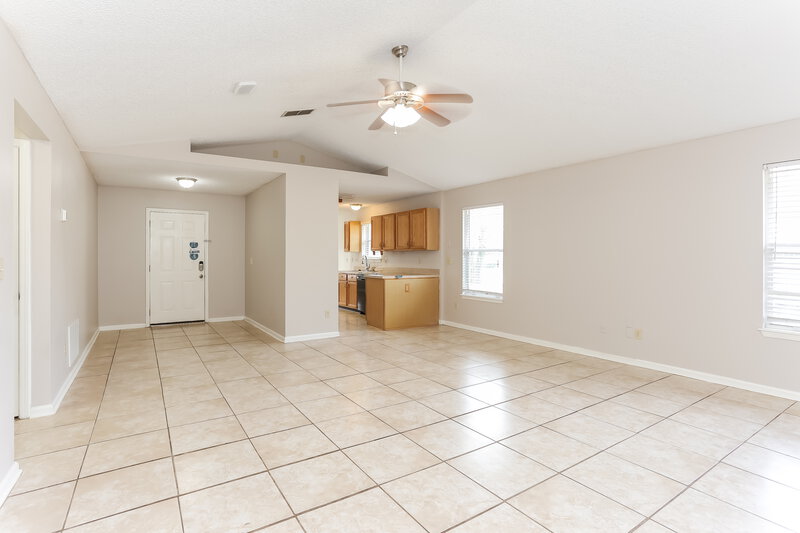 1,905/Mo, 1747 Chandelier Cir W Jacksonville, FL 32225 Living Room View