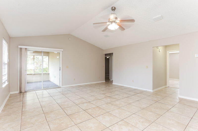 1,905/Mo, 1747 Chandelier Cir W Jacksonville, FL 32225 Living Room View 3
