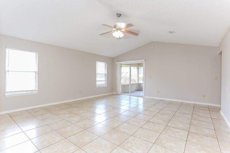 1,905/Mo, 1747 Chandelier Cir W Jacksonville, FL 32225 Living Room View 4