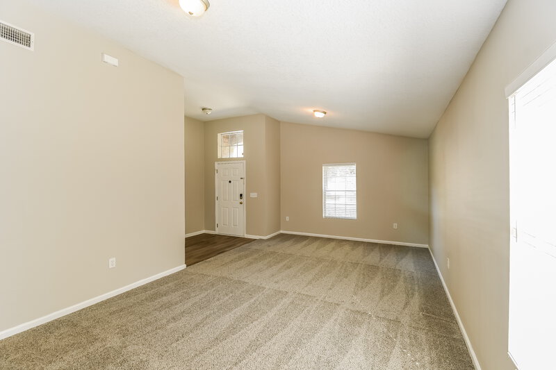1,890/Mo, 10260 Normanwood Ct Jacksonville, FL 32221 Living Room View