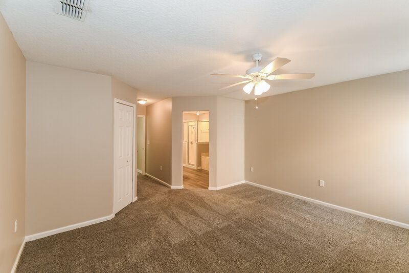 1,890/Mo, 10260 Normanwood Ct Jacksonville, FL 32221 Main Bedroom View 2