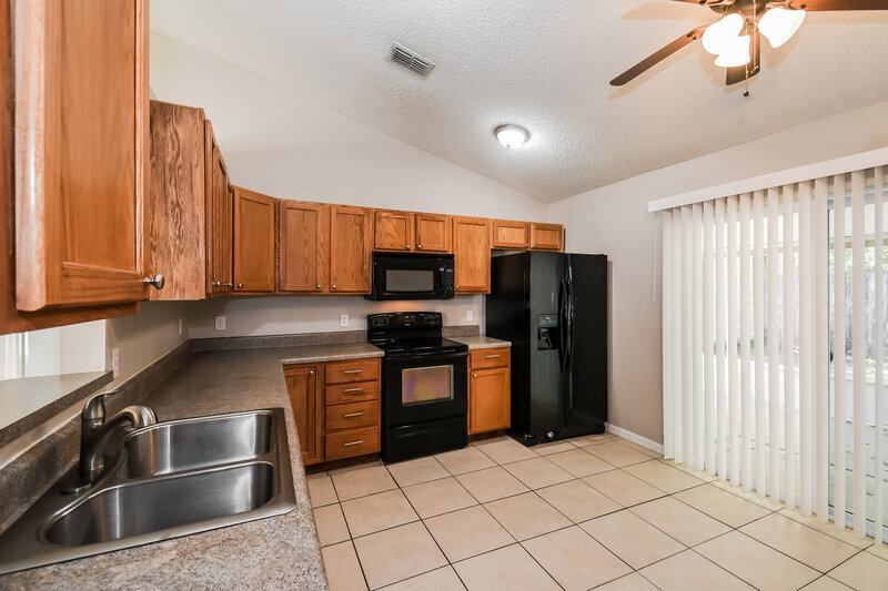 1,690/Mo, 3458 Talisman Dr Middleburg, FL 32068 Kitchen View