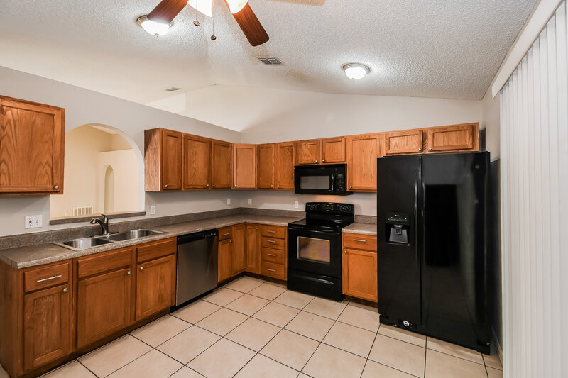 1,690/Mo, 3458 Talisman Dr Middleburg, FL 32068 Kitchen View 2