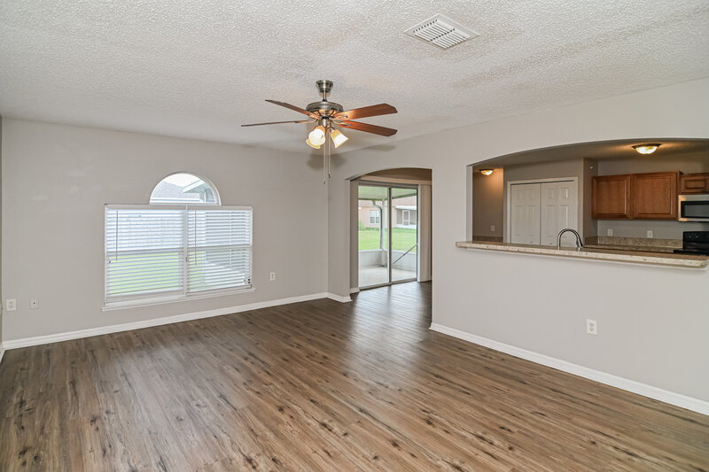 1,730/Mo, 4459 Marsh Hawk Dr S Jacksonville, FL 32218 Living Room View 2