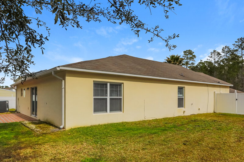 1,835/Mo, 2660 Bluewave Dr Middleburg, FL 32068 Rear View