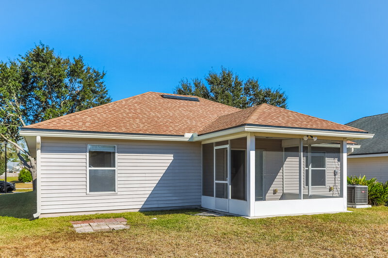 1,960/Mo, 8318 Stelling Dr S Jacksonville, FL 32244 Rear View