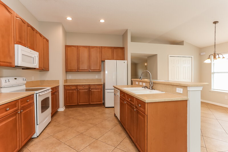 2,135/Mo, 3358 Chapel Ct Jacksonville, FL 32226 Kitchen View