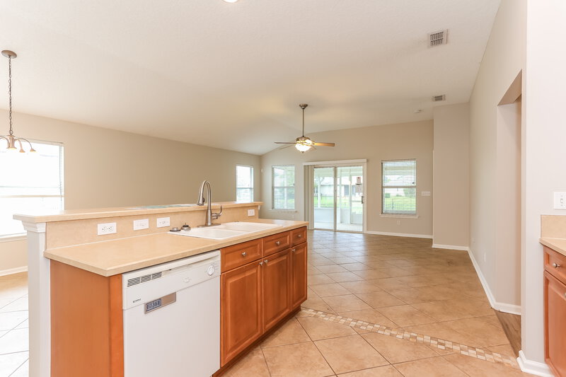 2,135/Mo, 3358 Chapel Ct Jacksonville, FL 32226 Kitchen View 2