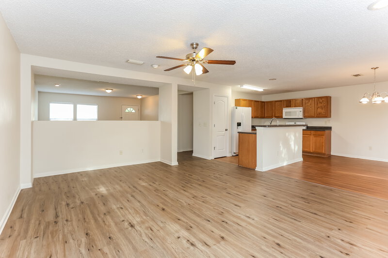 2,790/Mo, 1497 Summit Oaks Dr W Jacksonville, FL 32221 Living Room View