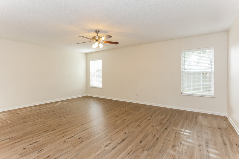 2,790/Mo, 1497 Summit Oaks Dr W Jacksonville, FL 32221 Main Bedroom View