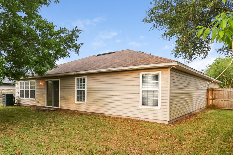 2,790/Mo, 1497 Summit Oaks Dr W Jacksonville, FL 32221 Rear View