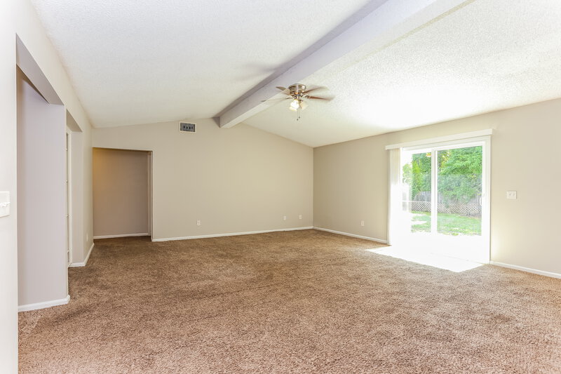 2,050/Mo, 1596 Trotters Bend Trl Jacksonville, FL 32225 Living Room View 2