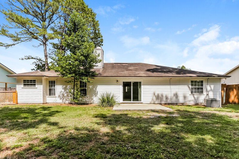 2,050/Mo, 1596 Trotters Bend Trl Jacksonville, FL 32225 Rear View