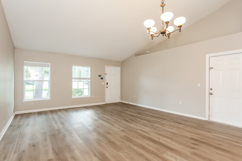 1,980/Mo, 2623 Bluewave Dr Middleburg, FL 32068 Dining Room View