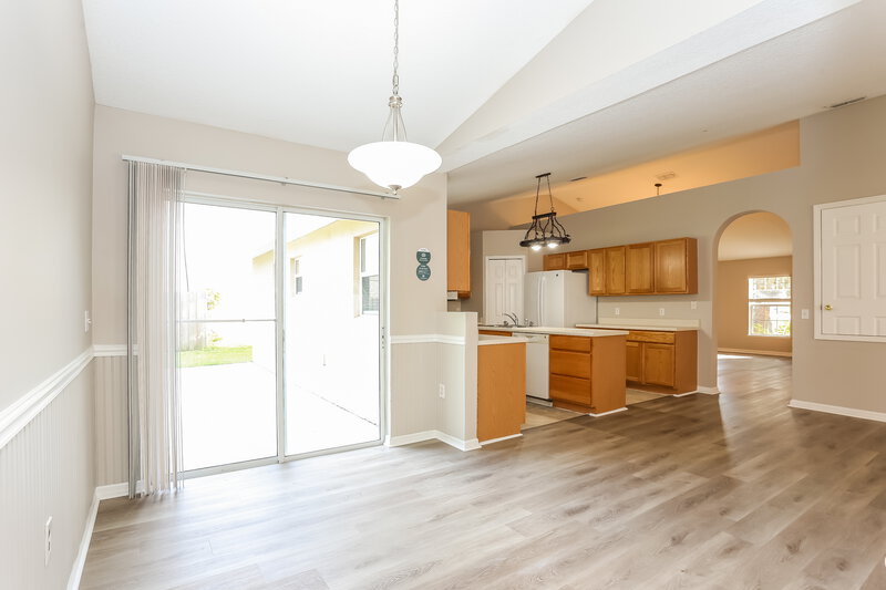 1,980/Mo, 2623 Bluewave Dr Middleburg, FL 32068 Breakfast Nook View