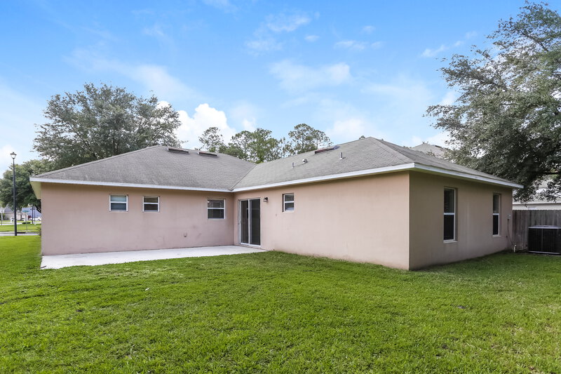 1,980/Mo, 2623 Bluewave Dr Middleburg, FL 32068 Rear View