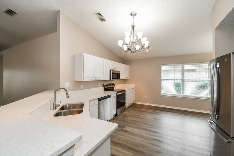 2,025/Mo, 2667 Fernleaf Dr Green Cove Springs, FL 32043 Kitchen View