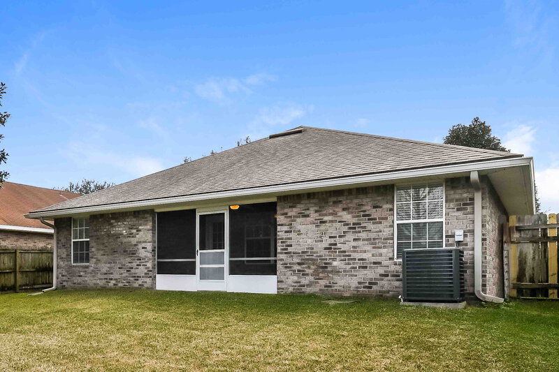 2,025/Mo, 2667 Fernleaf Dr Green Cove Springs, FL 32043 Rear View