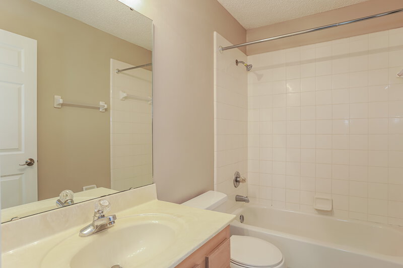 1,795/Mo, 1430 Starboard Ct Fleming Island, FL 32003 Bathroom View