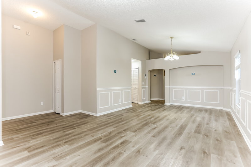 1,800/Mo, 11297 Silver Key Dr Jacksonville, FL 32218 Living Room View 3