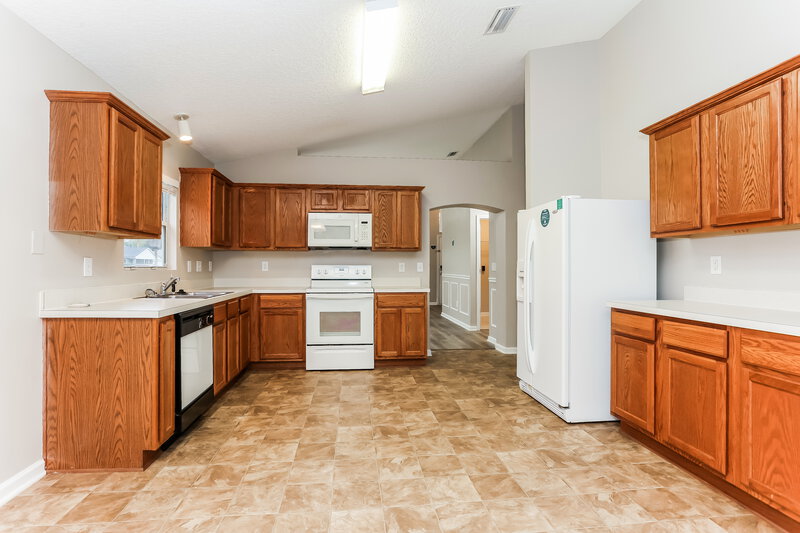 1,800/Mo, 11297 Silver Key Dr Jacksonville, FL 32218 Kitchen View