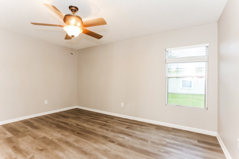 1,800/Mo, 11297 Silver Key Dr Jacksonville, FL 32218 Main Bedroom View 2