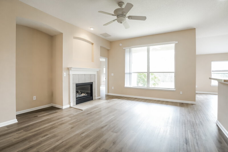 2,470/Mo, 744 Flowers St St Augustine, FL 32092 Living Room View 2