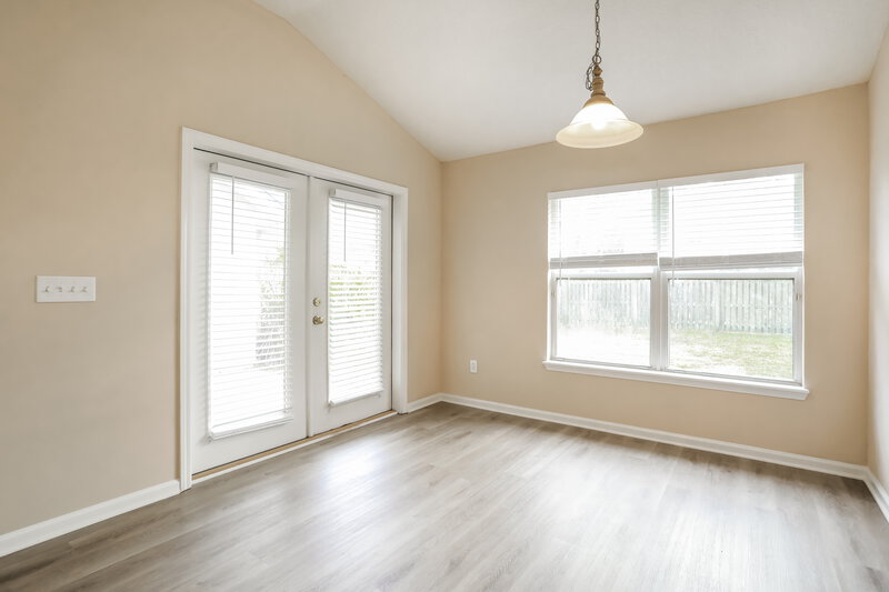 2,470/Mo, 744 Flowers St St Augustine, FL 32092 Breakfast Nook View