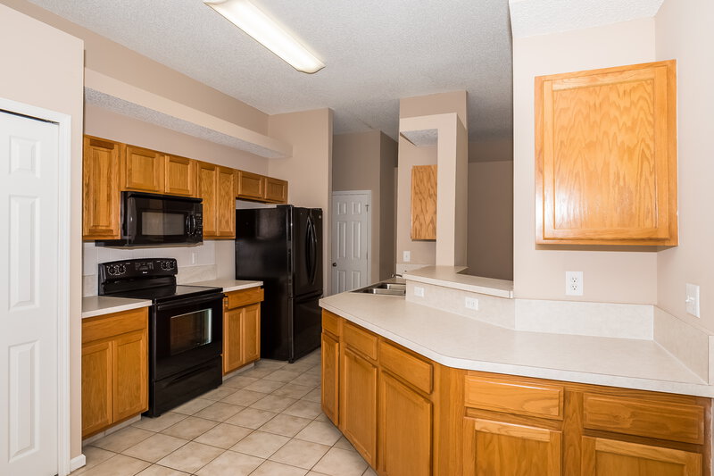1,820/Mo, 4479 Cobblefield Cir W Jacksonville, FL 32224 Kitchen View