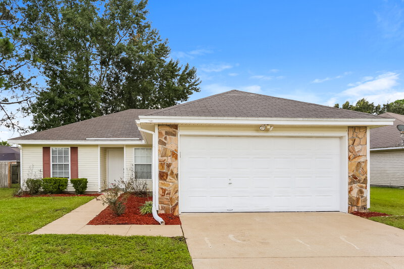 2,045/Mo, 1968 Willesdon Dr W Jacksonville, FL 32246 External View