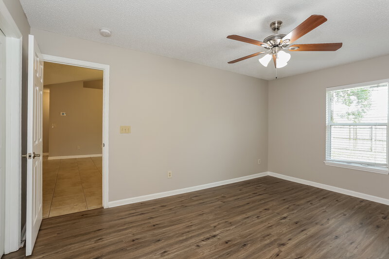 2,045/Mo, 1968 Willesdon Dr W Jacksonville, FL 32246 Main Bedroom View