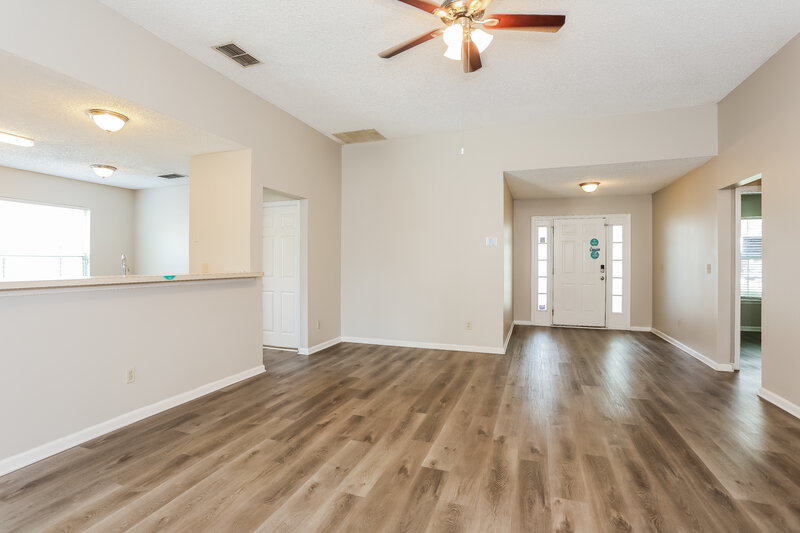 2,185/Mo, 1874 Sutton Lakes Blvd Jacksonville, FL 32246 Living Room View