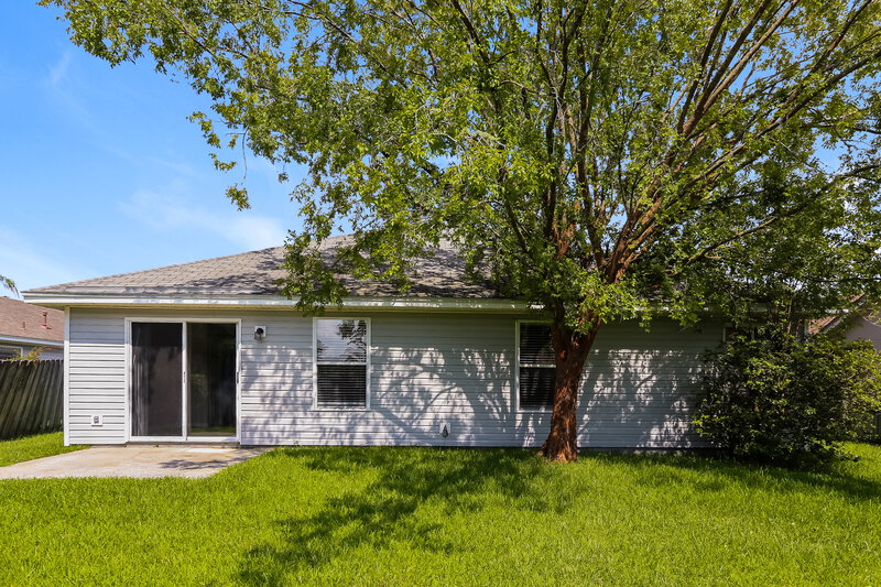 2,185/Mo, 1874 Sutton Lakes Blvd Jacksonville, FL 32246 Rear View