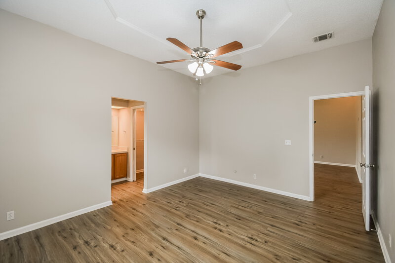 2,400/Mo, 7741 Sugartree Ct Jacksonville, FL 32244 Main Bedroom View 2