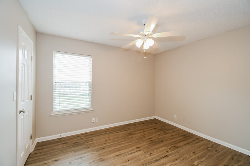 2,400/Mo, 7741 Sugartree Ct Jacksonville, FL 32244 Bedroom View 2