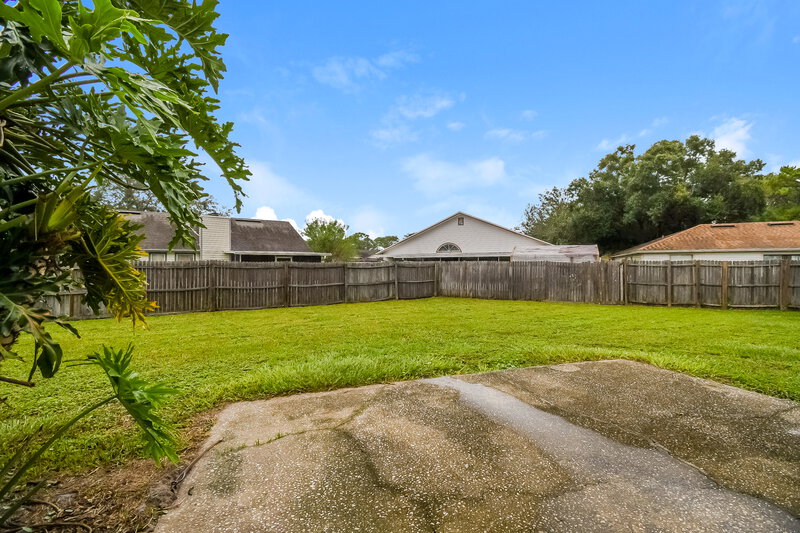 2,400/Mo, 7741 Sugartree Ct Jacksonville, FL 32244 Backyard View