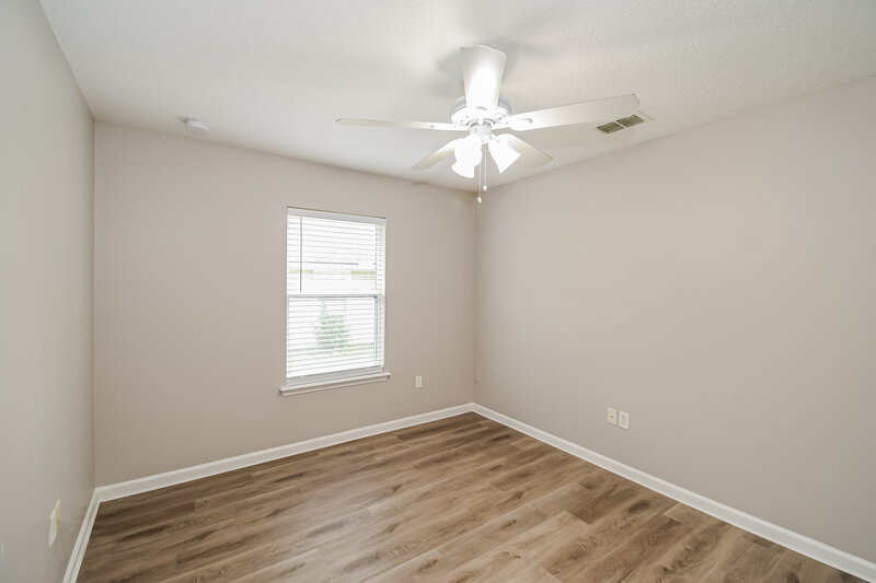 1,690/Mo, 3290 Silverado Cir Green Cove Springs, FL 32043 Bedroom View 2