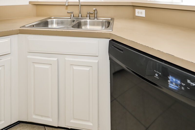 2,525/Mo, 4381 Ripken Cir W Jacksonville, FL 32224 Kitchen View